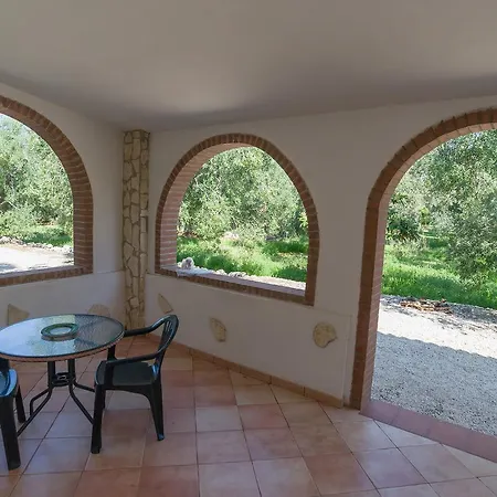 فيلة Monte Saraceno ماتيناتا