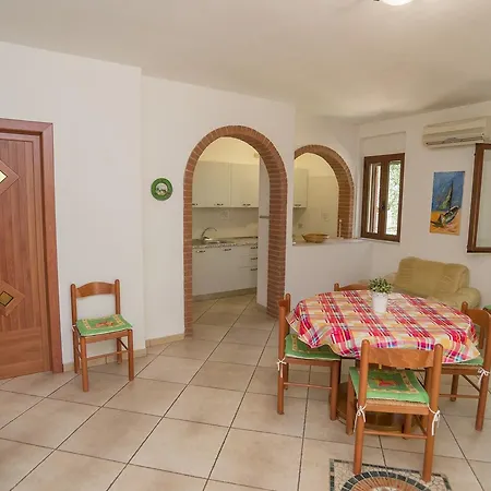 فيلة Monte Saraceno